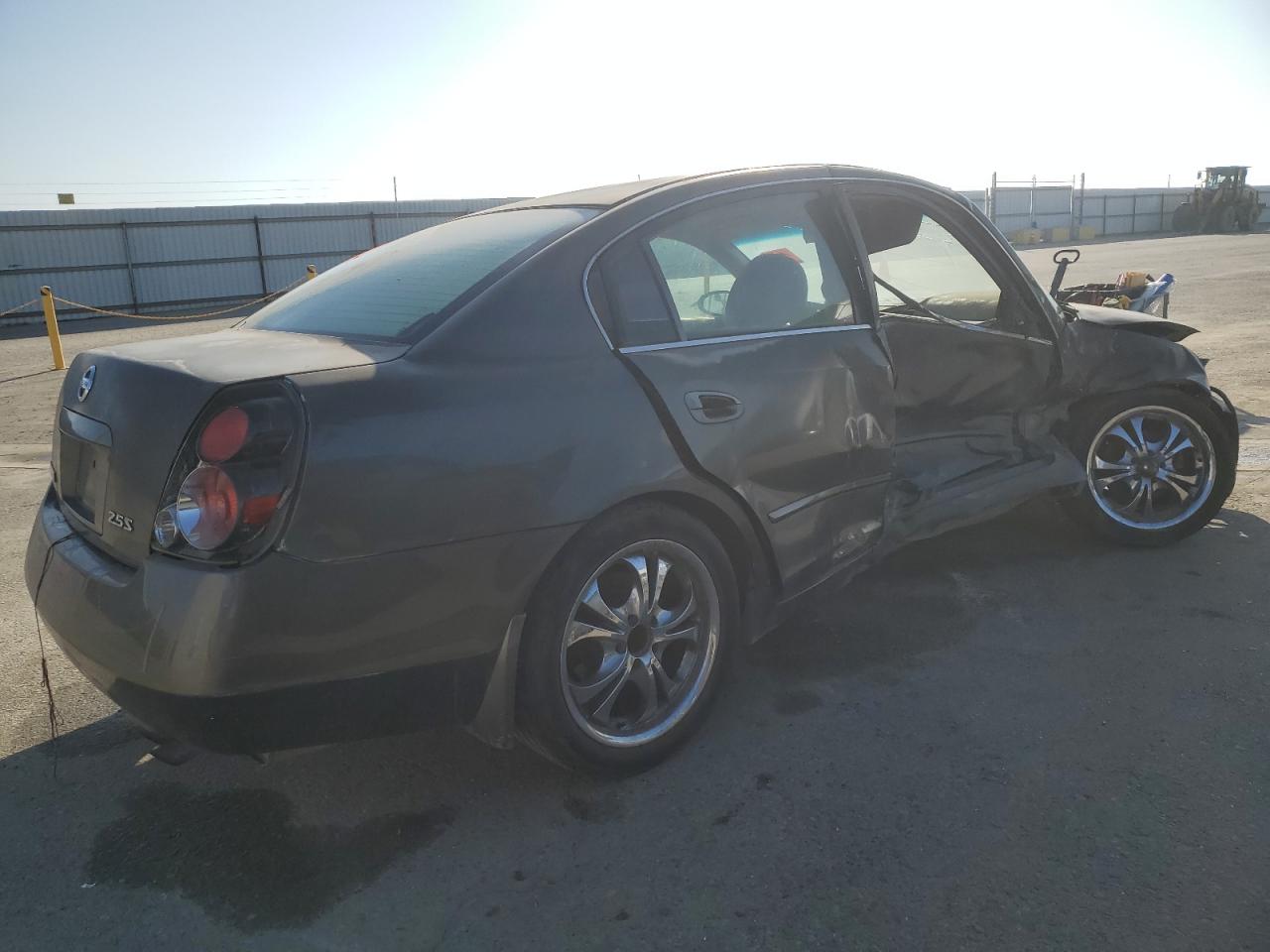 2005 Nissan Altima - Image 3