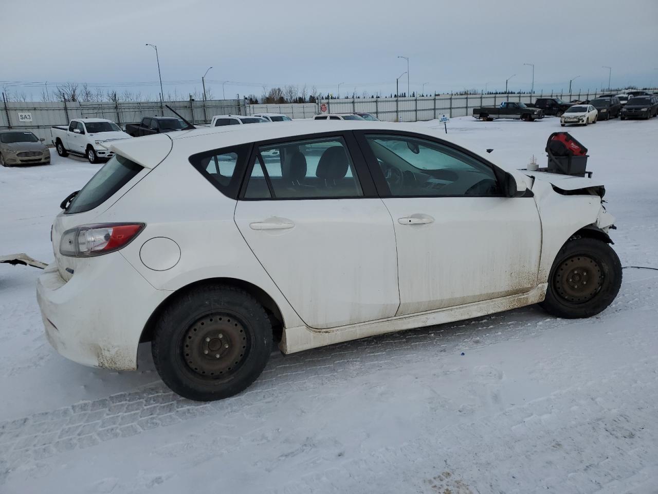 2013 Mazda 3 - Image 3
