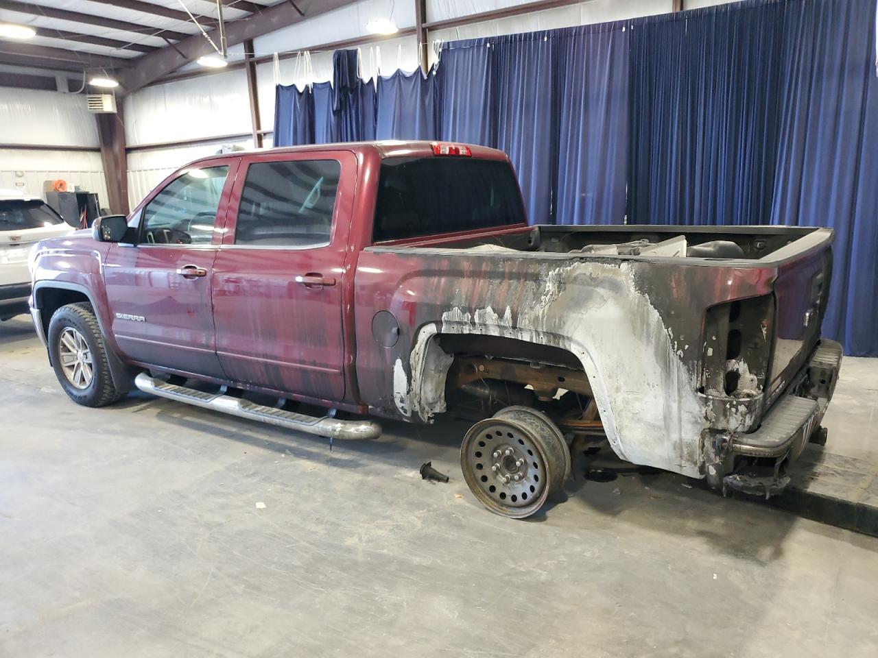 2014 GMC Sierra - Image 2
