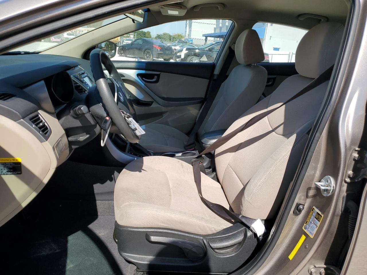 2014 Hyundai Elantra - Image 7