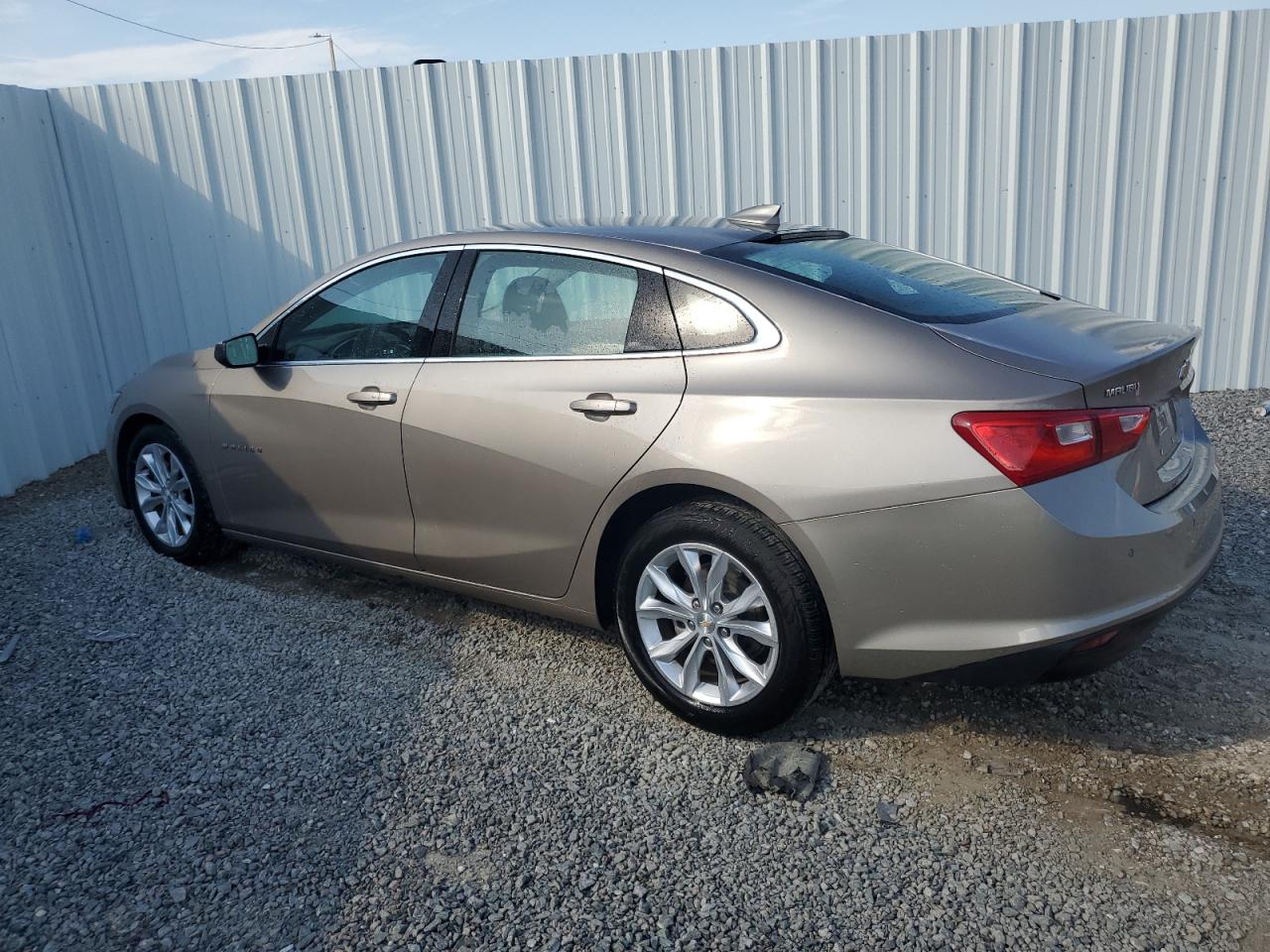 2023 Chevrolet Malibu - Image 2