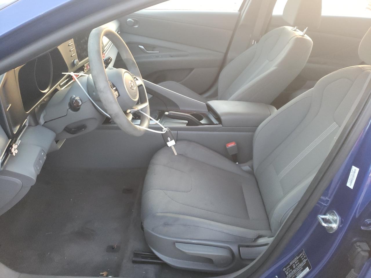 2021 Hyundai Elantra - Image 7