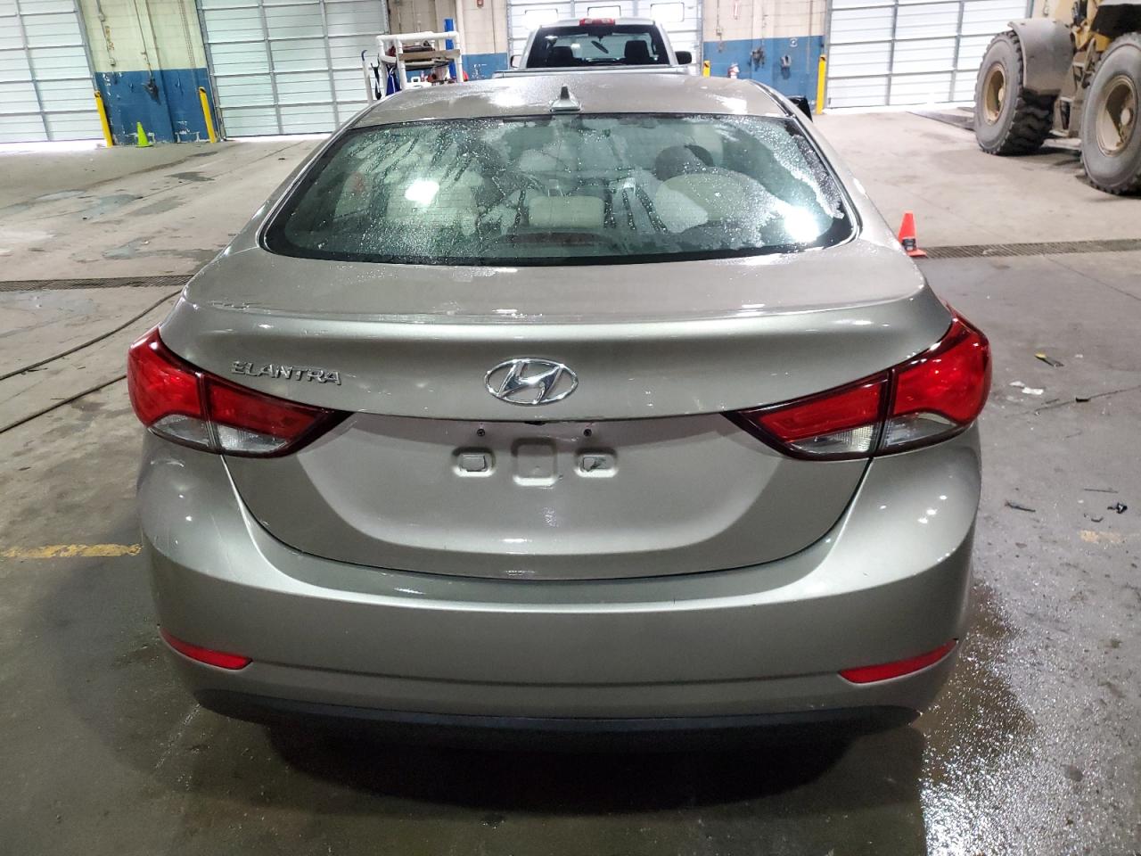 2016 Hyundai Elantra - Image 6