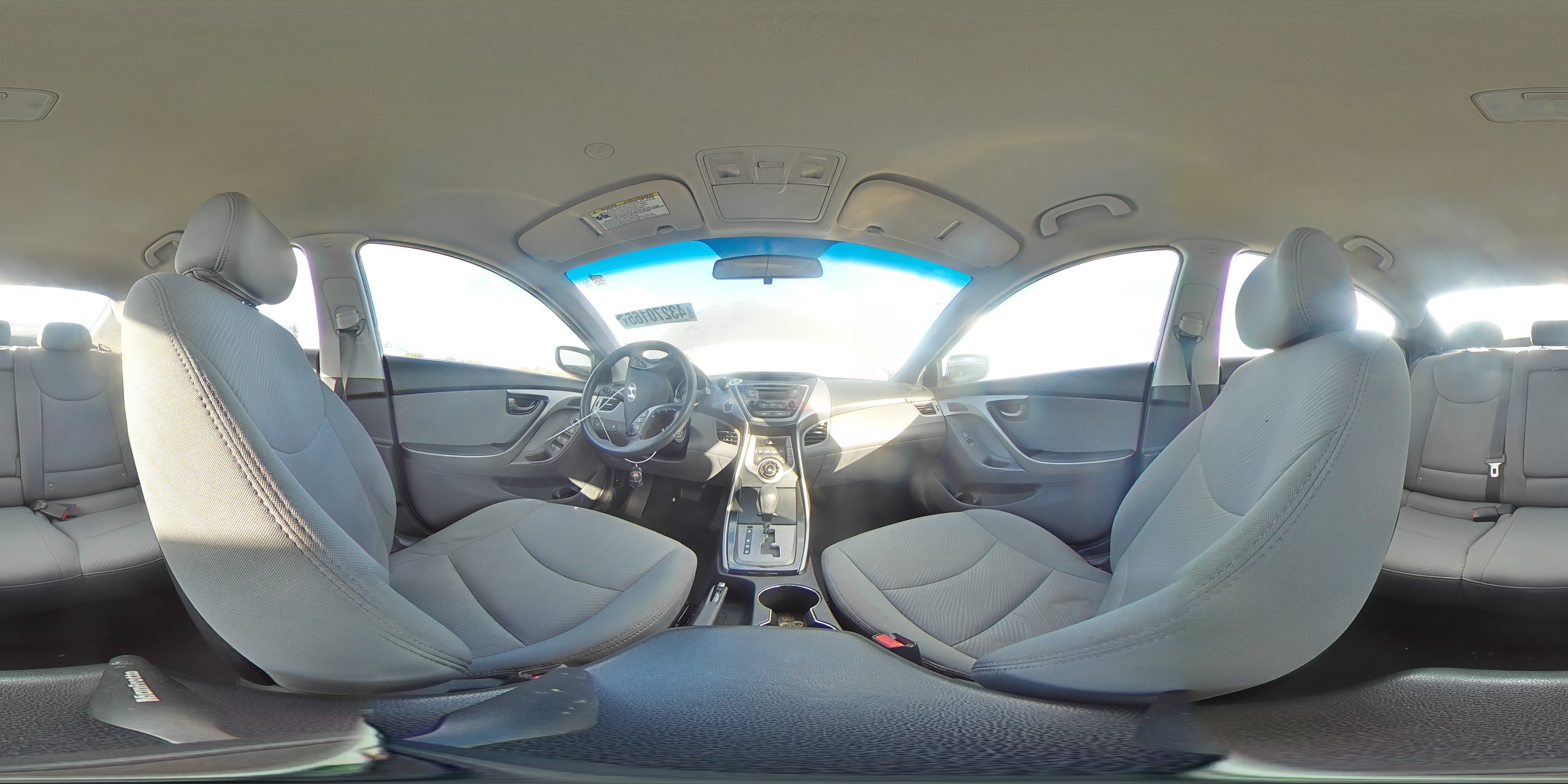 2013 Hyundai Elantra - Image 13