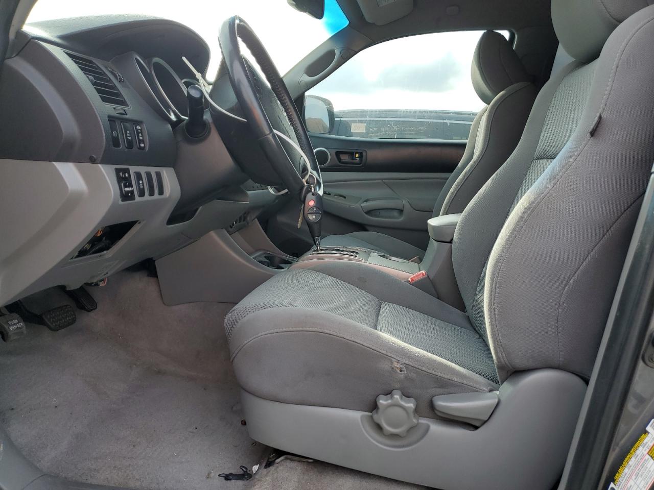 2011 Toyota Tacoma - Image 7