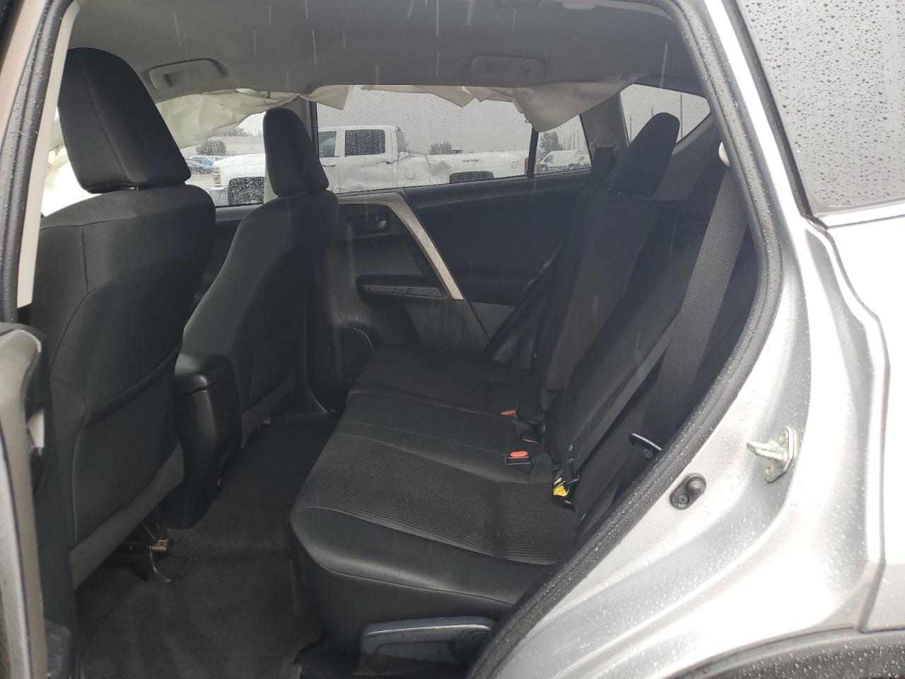 2016 Toyota RAV 4 - Image 11