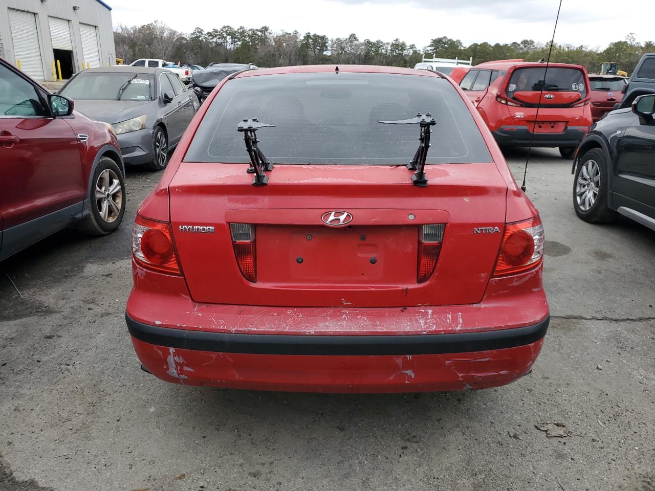 2005 Hyundai Elantra - Image 6