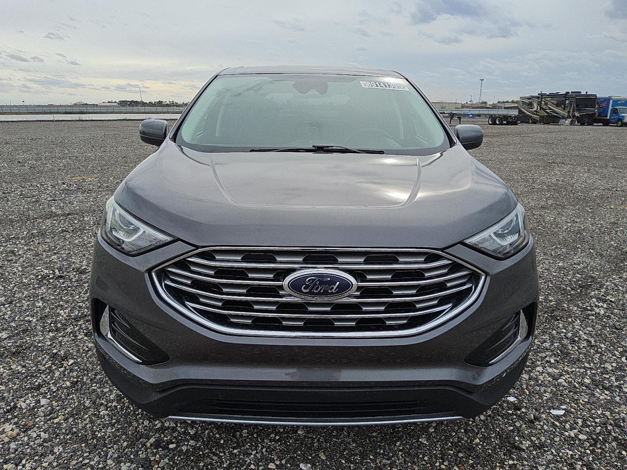 2022 Ford Edge - Image 5