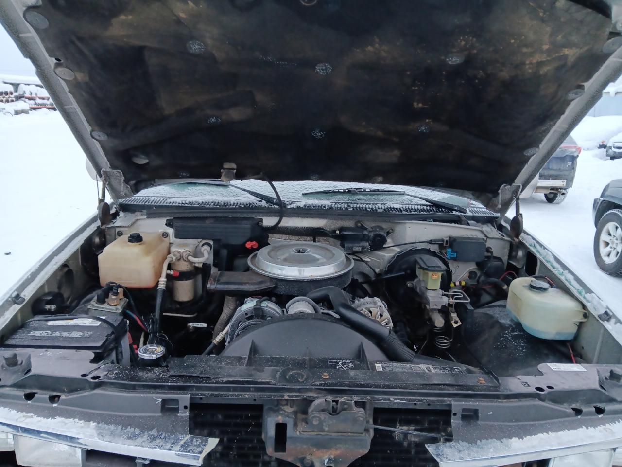 1989 Chevrolet GMT-400 - Image 12