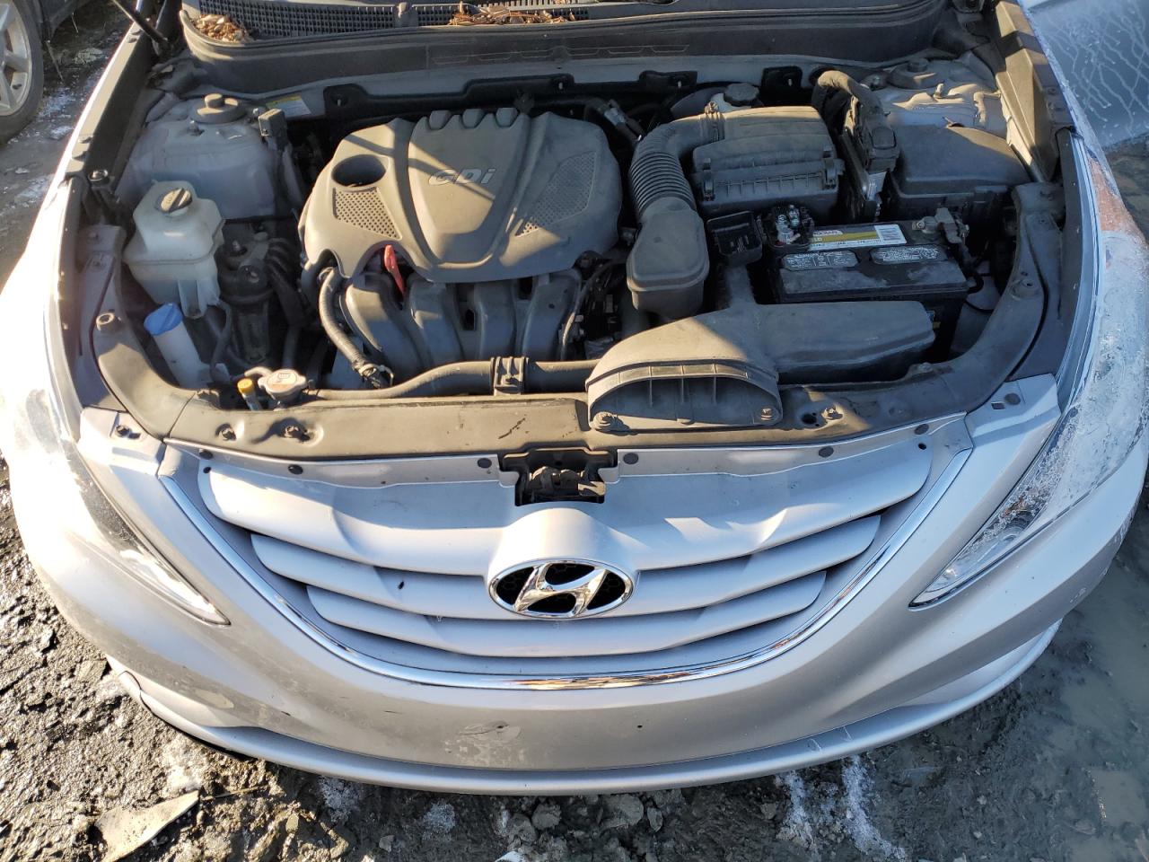 2013 Hyundai Sonata - Image 11