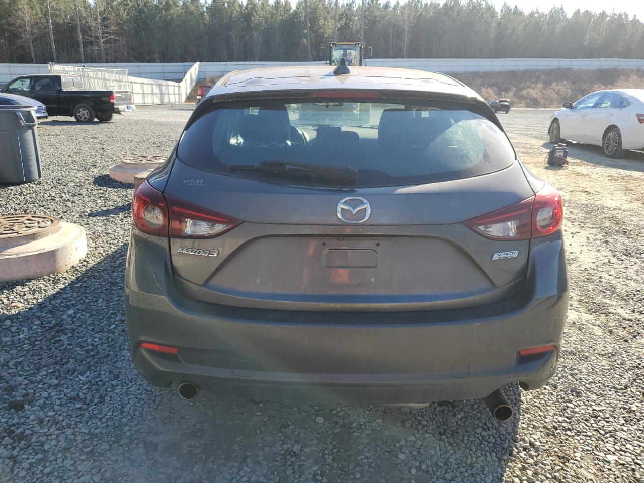 2018 Mazda 3 - Image 6
