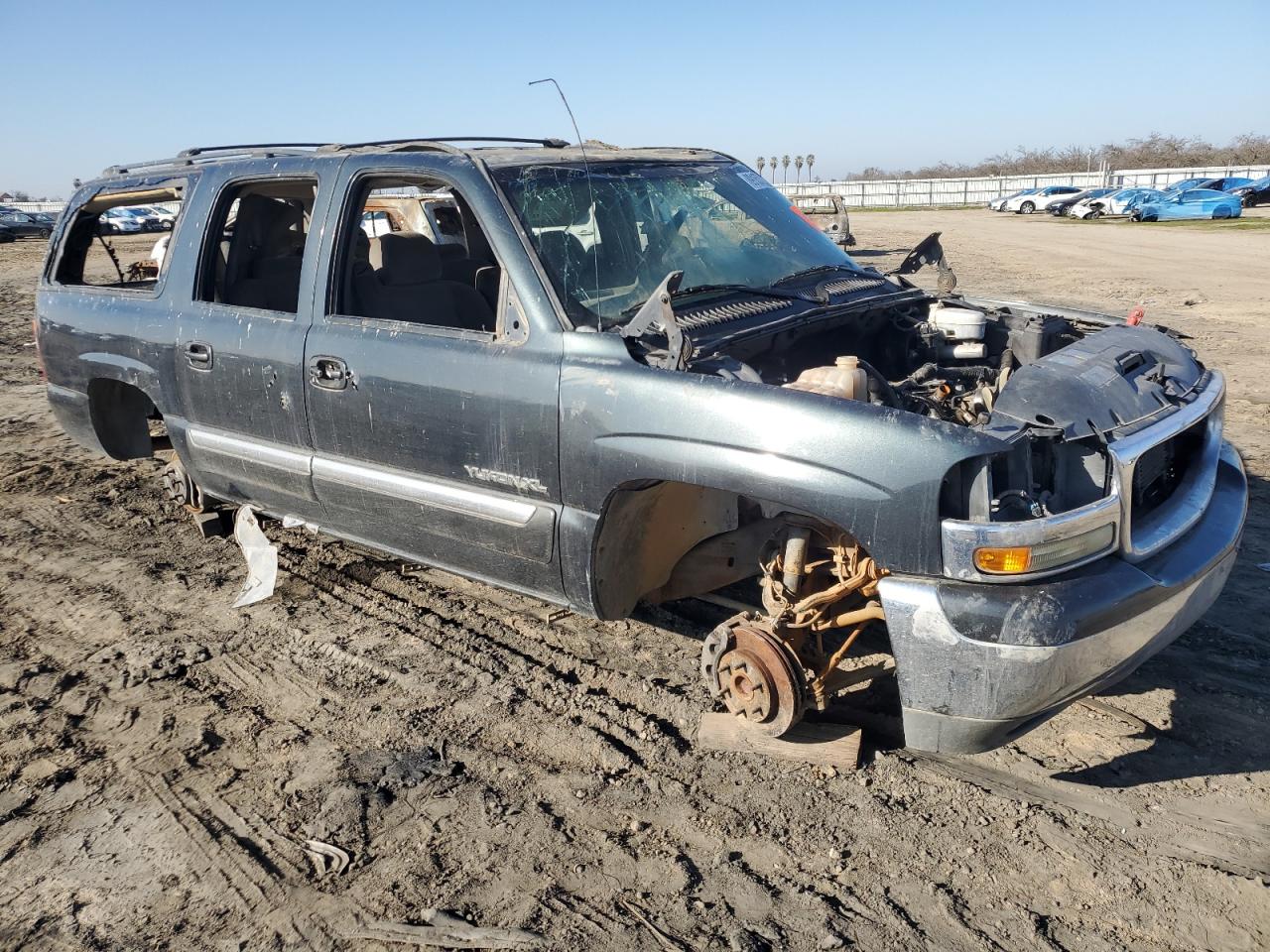 2003 GMC Yukon - Image 4