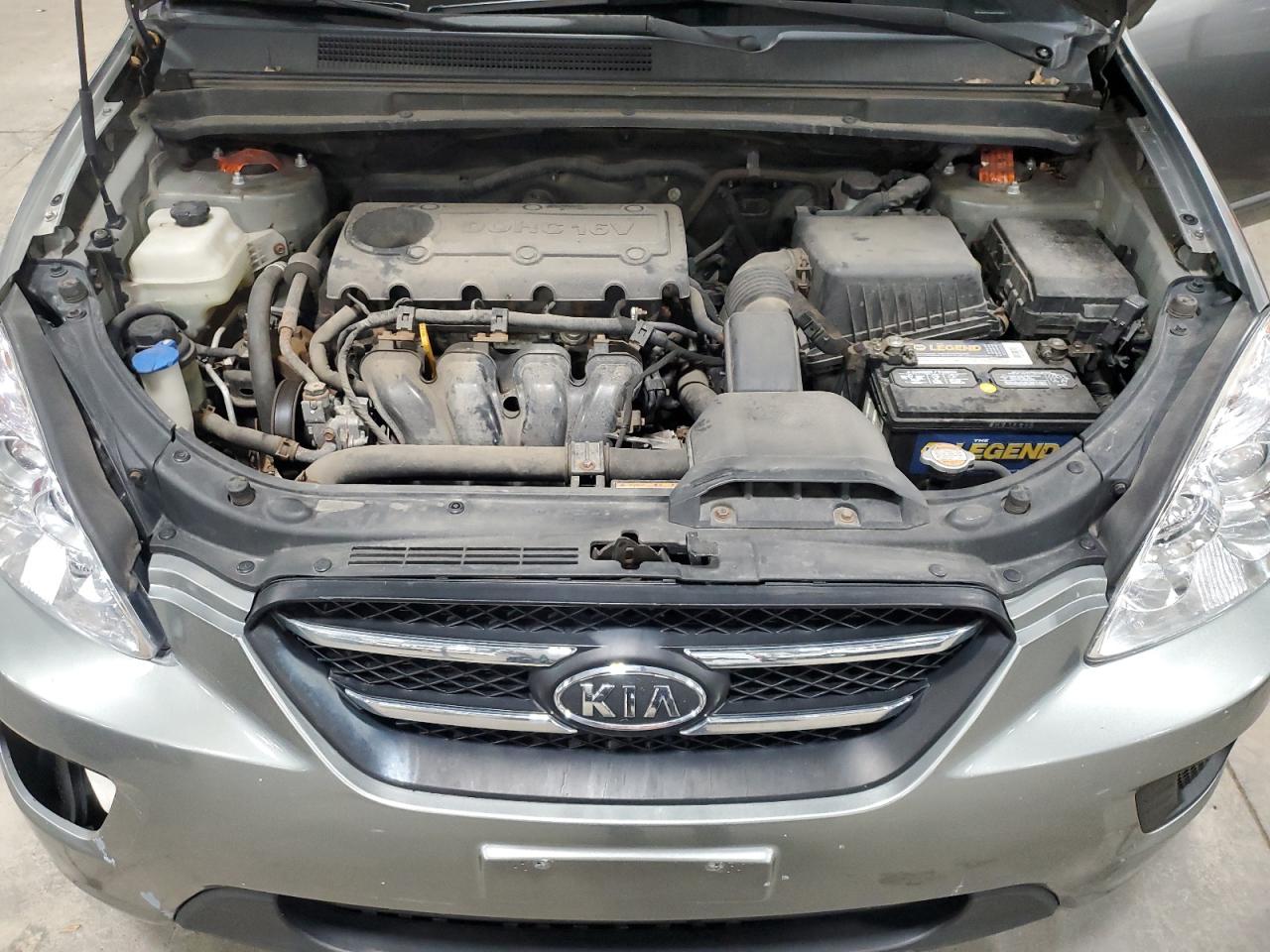 2009 Kia Rondo - Image 12