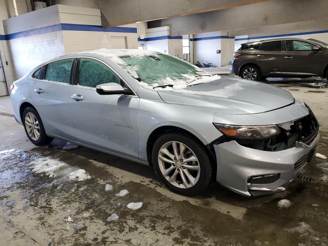 VIN 1G1ZD5ST3JF152958 2018 CHEVROLET MALIBU no.4