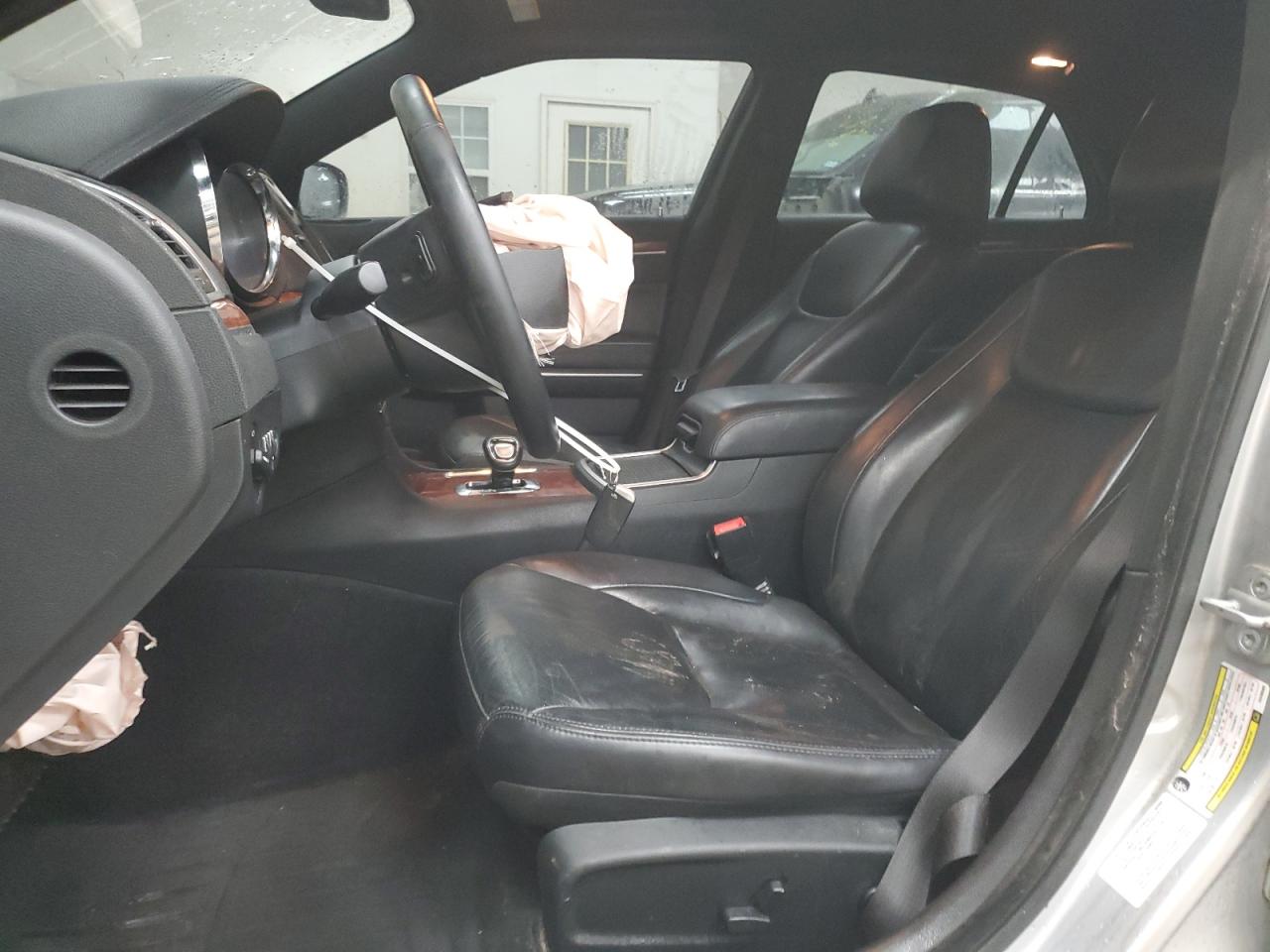 2012 Chrysler 300 - Image 7