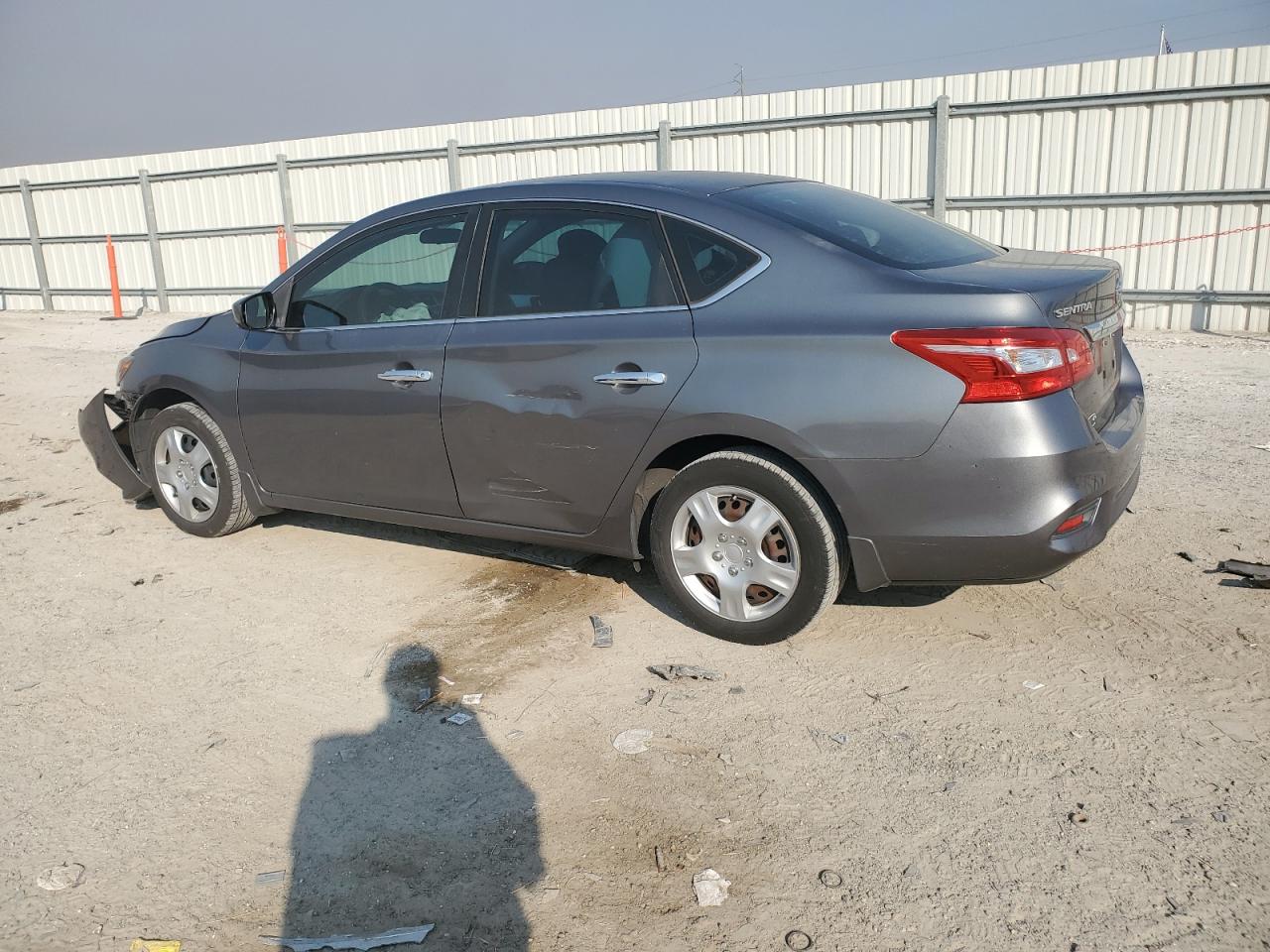 2016 Nissan Sentra - Image 2
