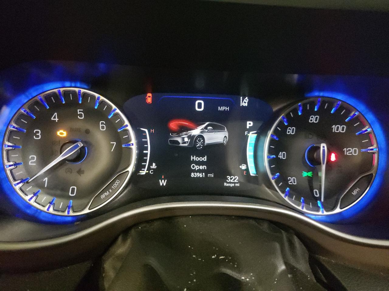 2018 Chrysler Pacifica - Image 9