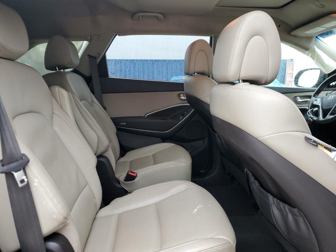 2013 Hyundai Santa Fe - Image 11