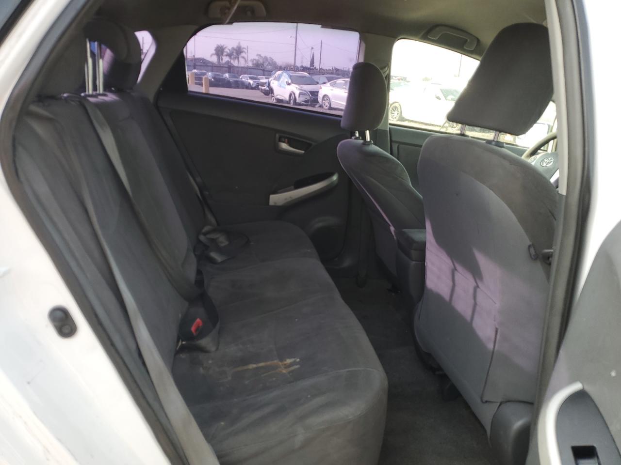 2010 Toyota Prius - Image 10