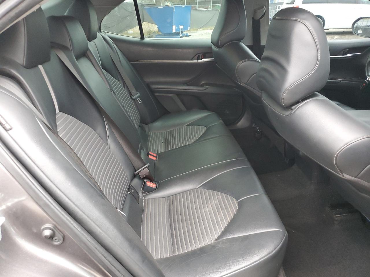 2022 Toyota Camry - Image 10