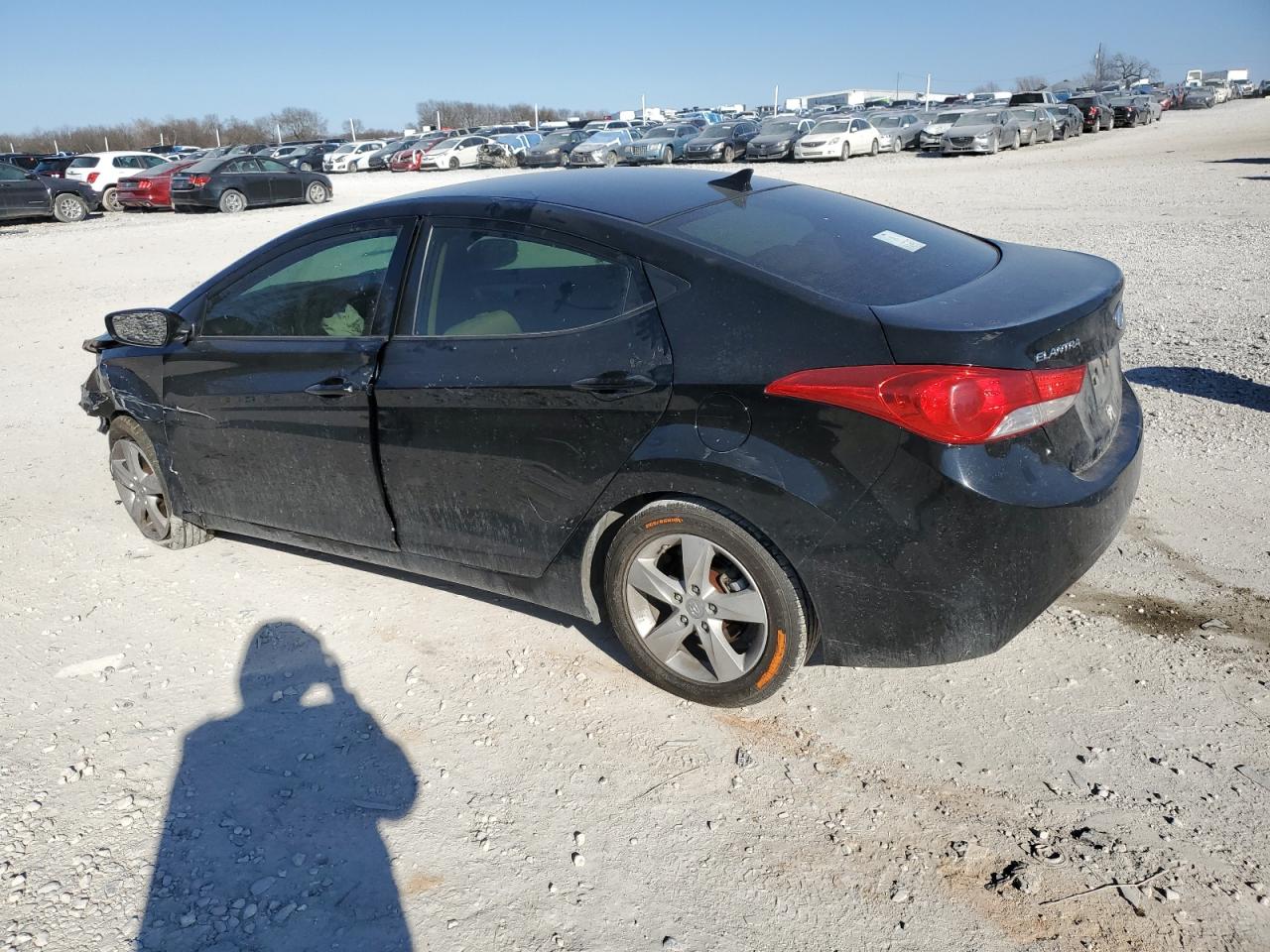 2013 Hyundai Elantra - Image 2