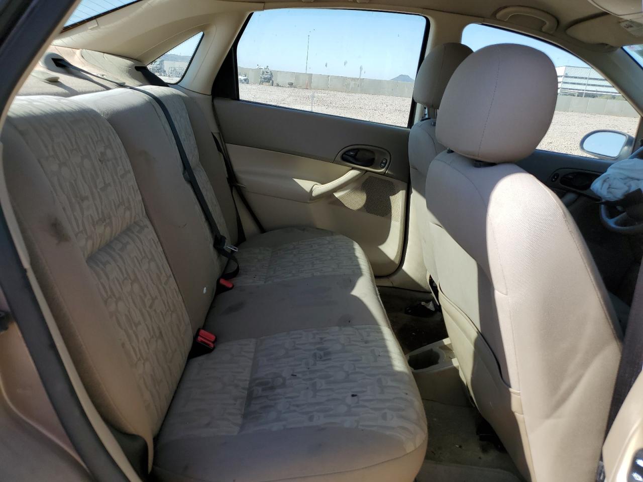 2005 Ford Focus - Image 10