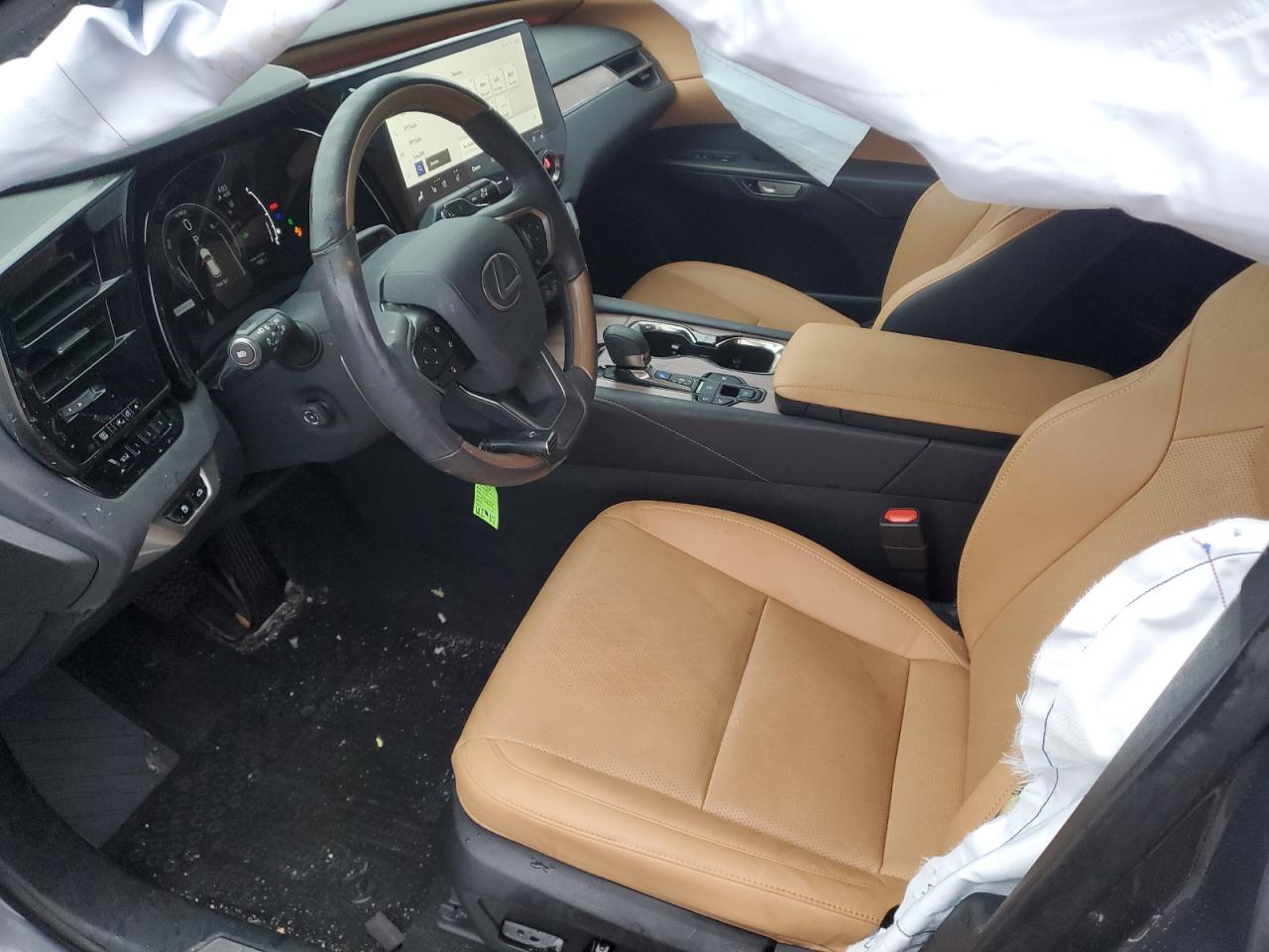 2023 Lexus RX - Image 7