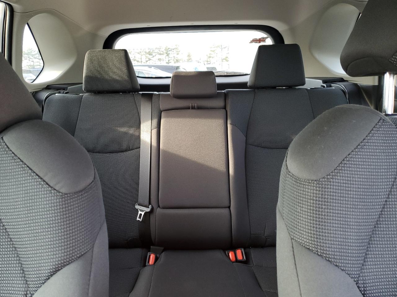 2024 Toyota RAV 4 - Image 10