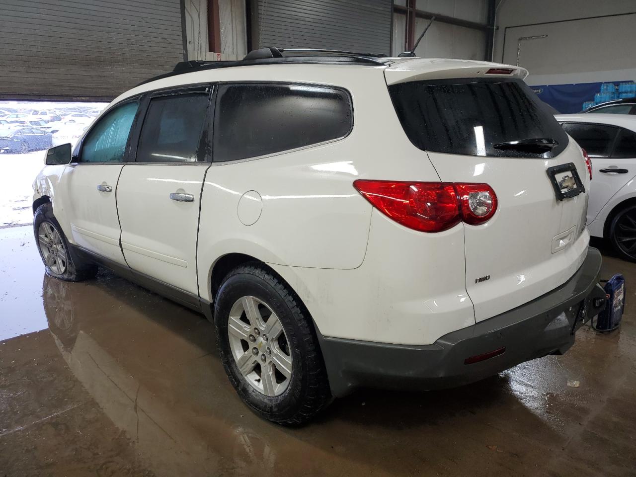 2011 Chevrolet Traverse - Image 2
