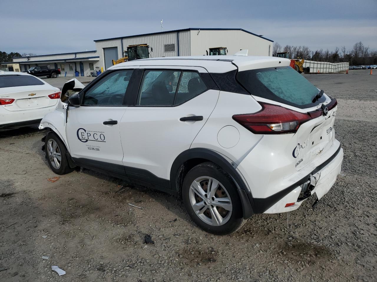 2022 Nissan Kicks - Image 2