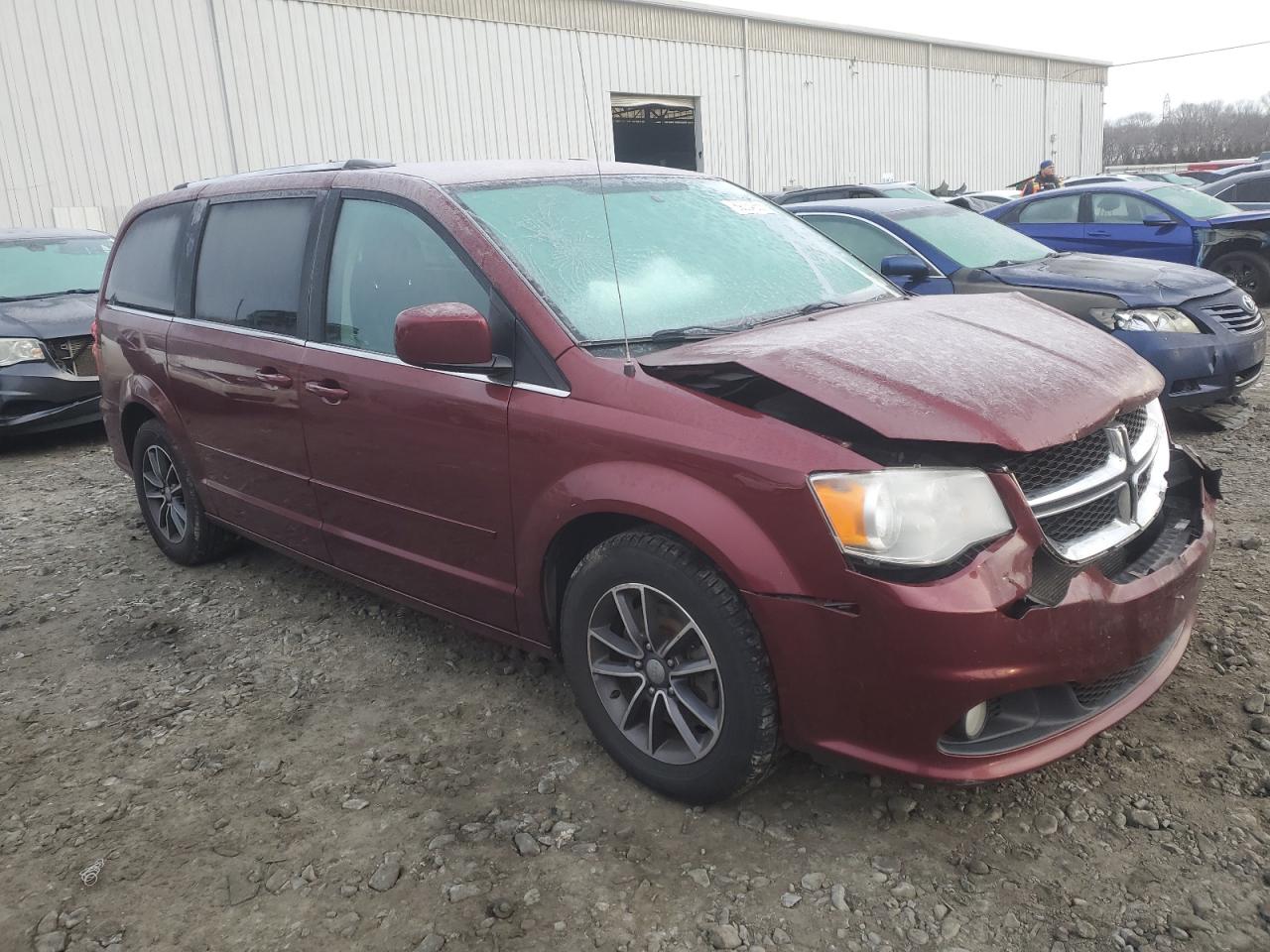 2017 Dodge Caravan - Image 4
