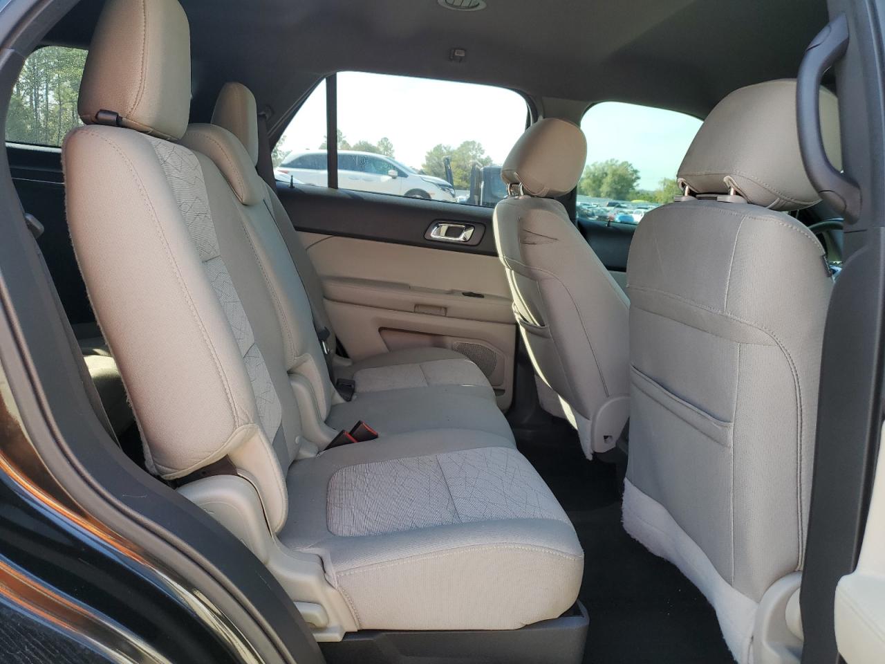 2013 Ford Explorer - Image 11