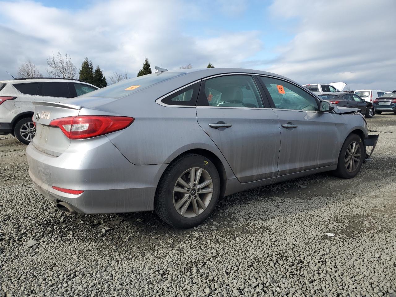 2016 Hyundai Sonata - Image 3