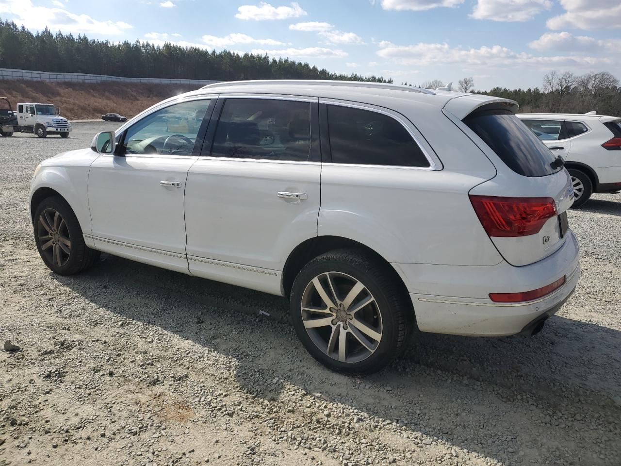 2014 Audi Q7 - Image 2