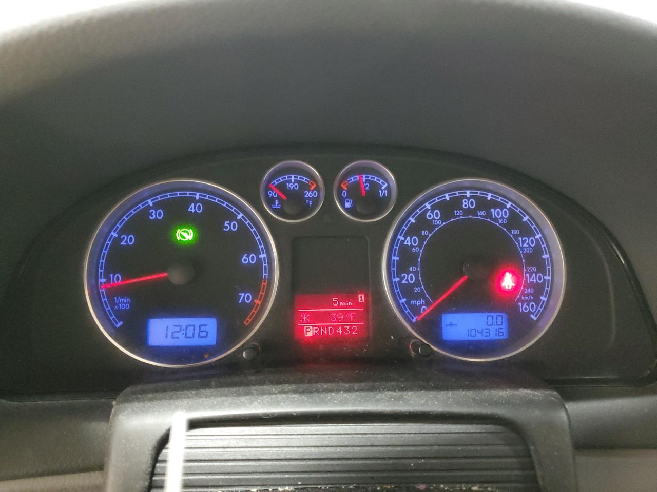 2004 Volkswagen Passat - Image 9