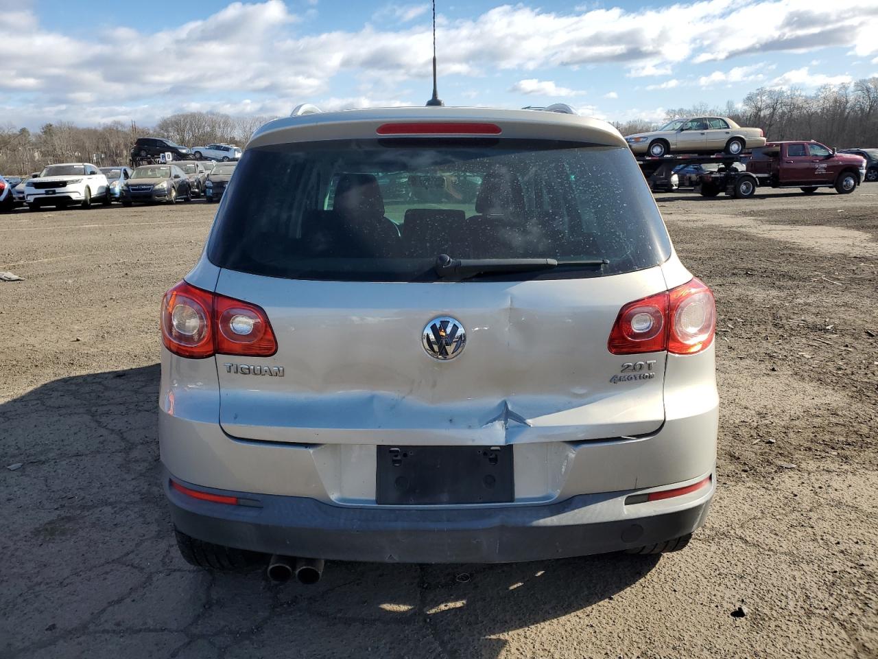 2010 Volkswagen Tiguan Se VIN: WVGBV7AX2AW510651 Lot: 41699925