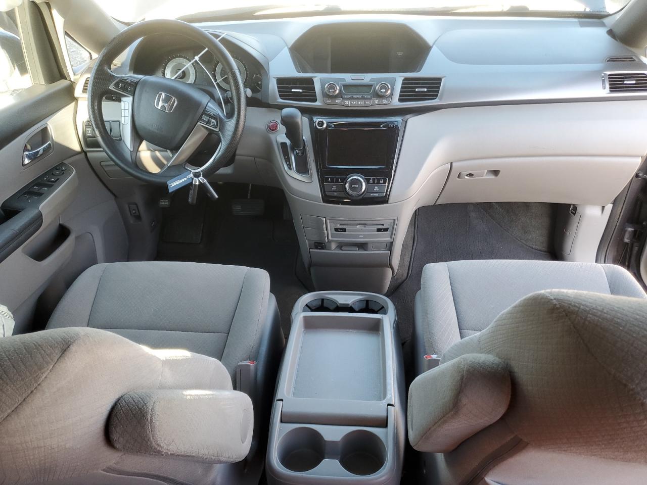 2016 Honda Odyssey - Image 8