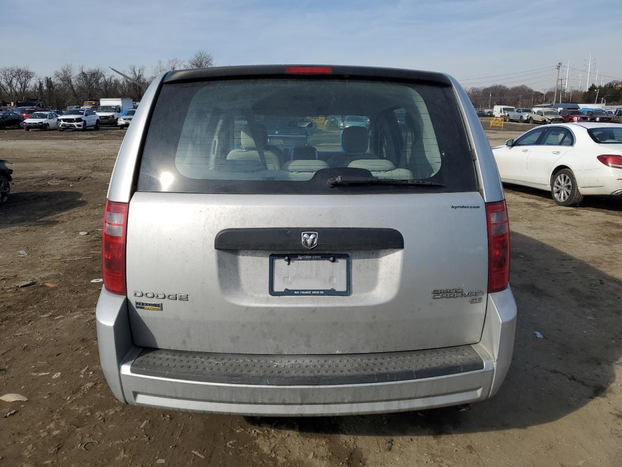 2010 Dodge Caravan - Image 6