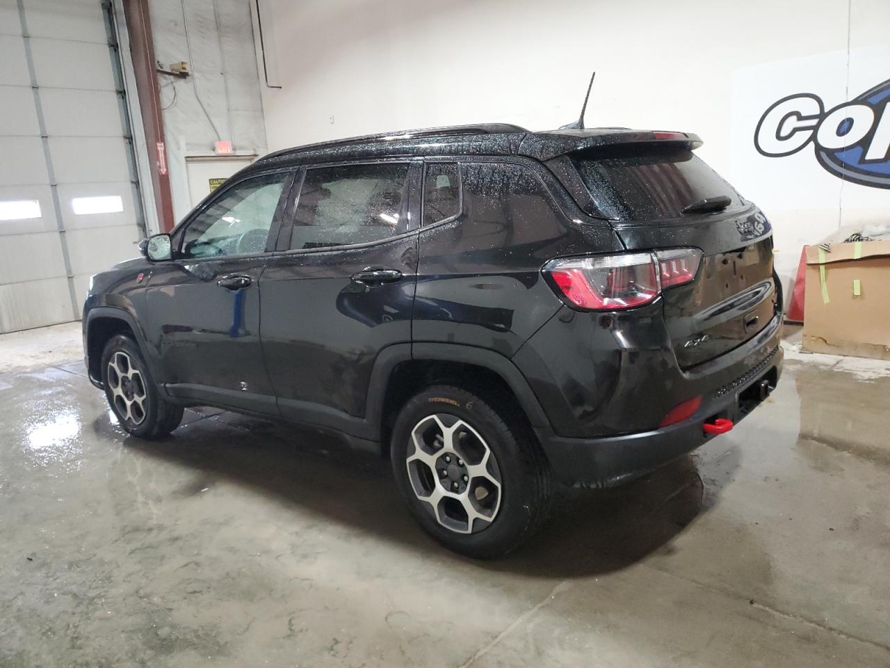 2022 Jeep Compass - Image 2