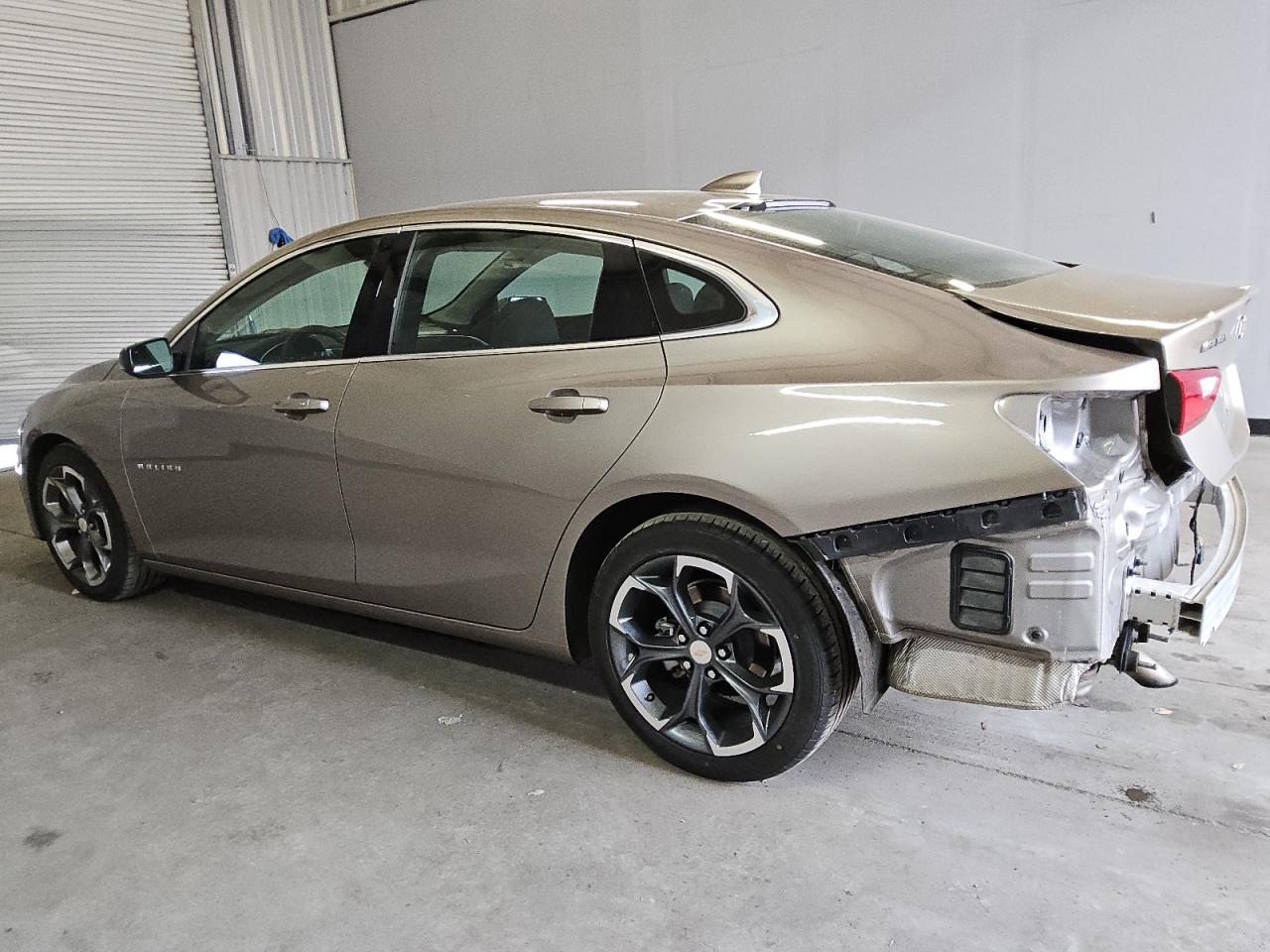 2023 Chevrolet Malibu - Image 2