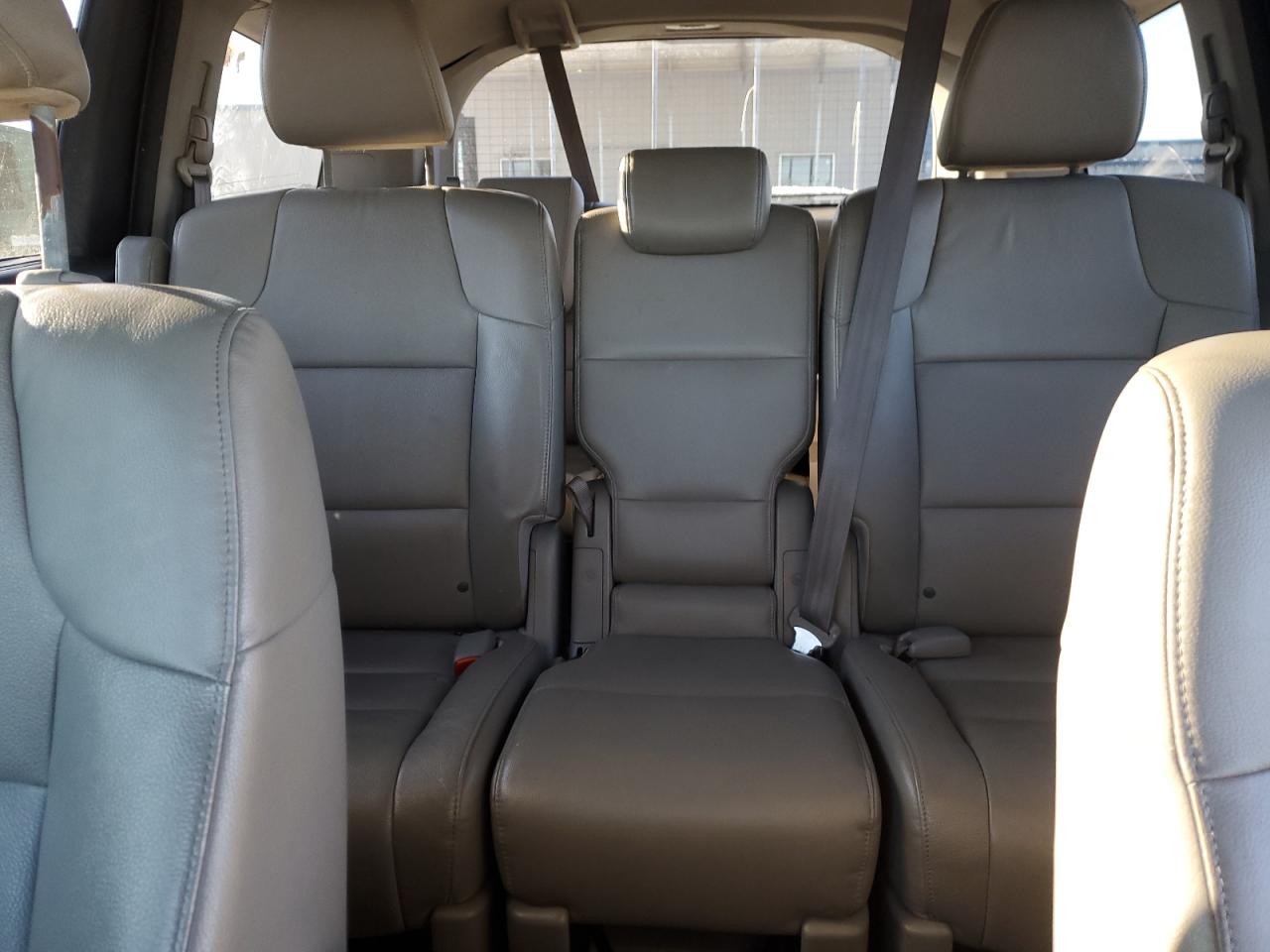 2016 Honda Odyssey - Image 10