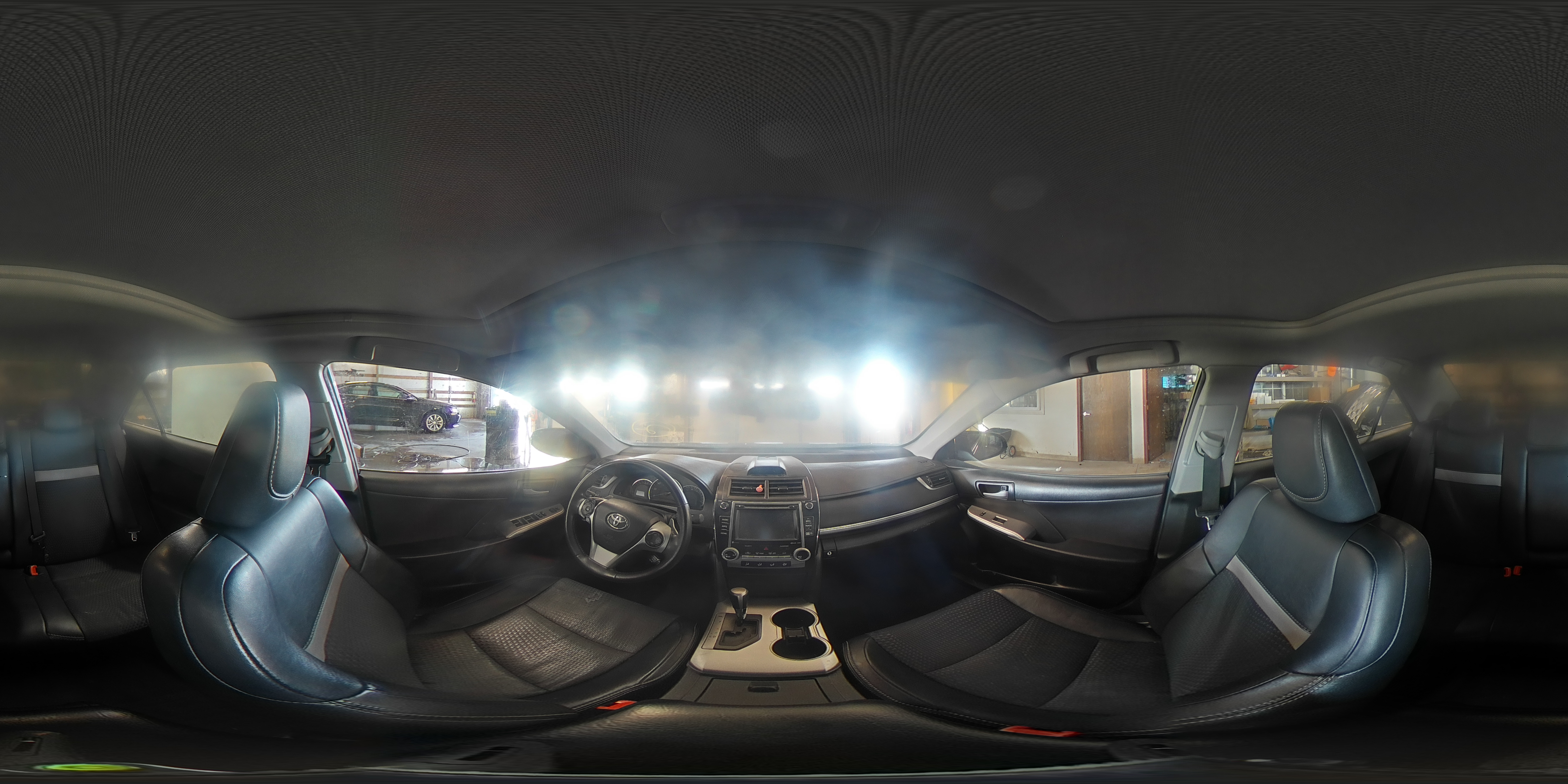 2014 Toyota Camry - Image 14