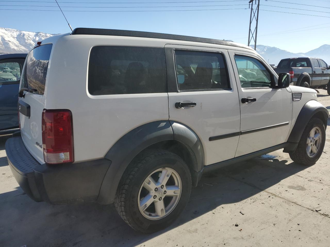 2007 Dodge Nitro - Image 3