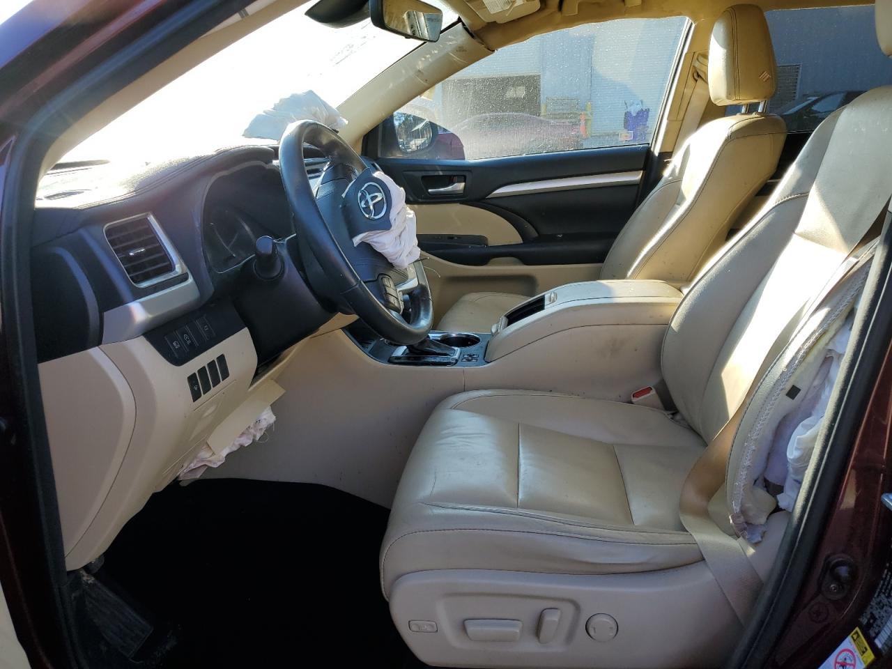 2017 Toyota Highlander - Image 7