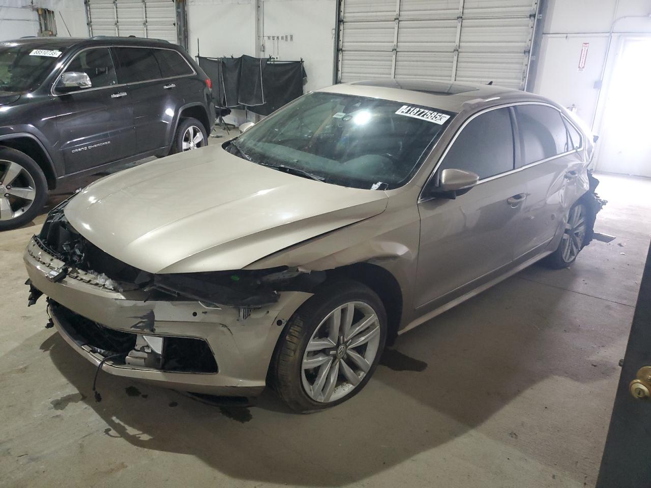 2016 Volkswagen Passat - Image 1