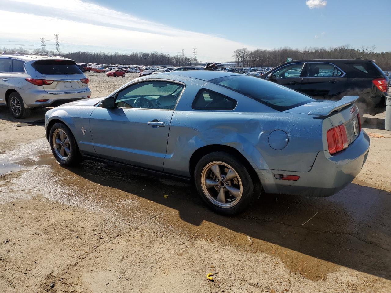 2006 Ford Mustang - Image 2