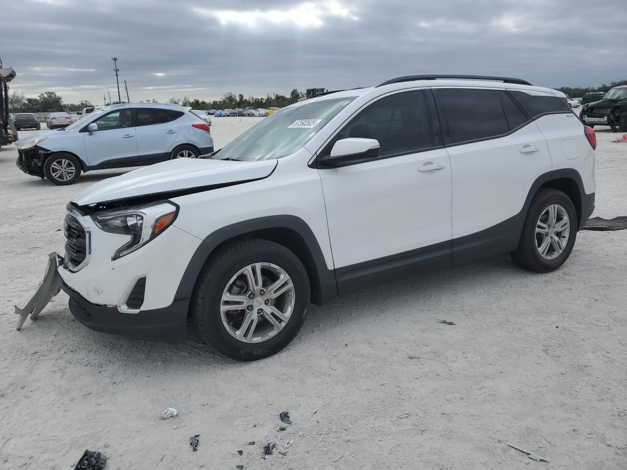 VIN 3GKALNEU3JL258574 2018 GMC TERRAIN no.1