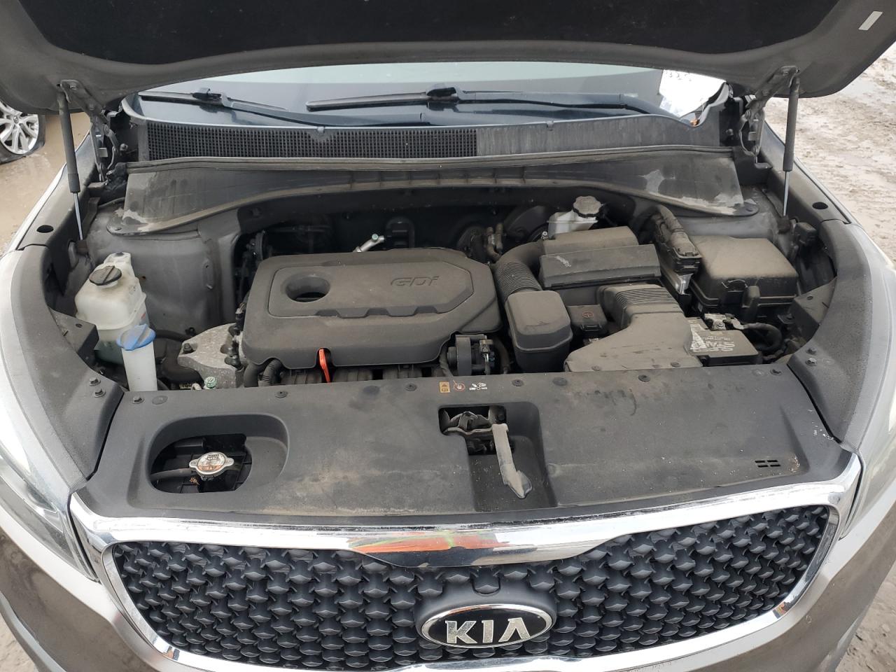 VIN 5XYPG4A3XGG037801 2016 KIA SORENTO no.11