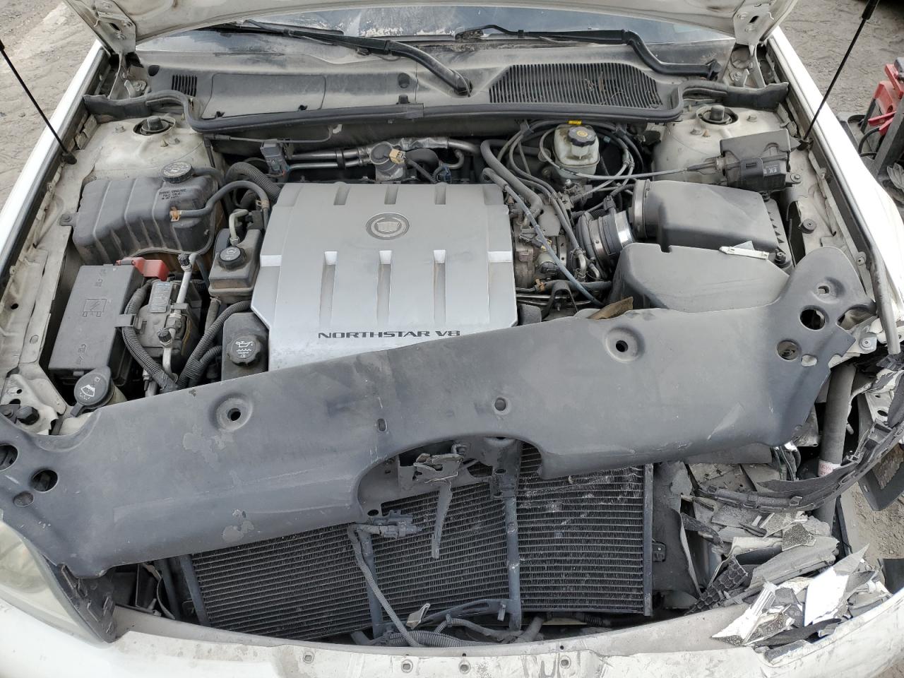 2004 Cadillac De Ville - Image 12