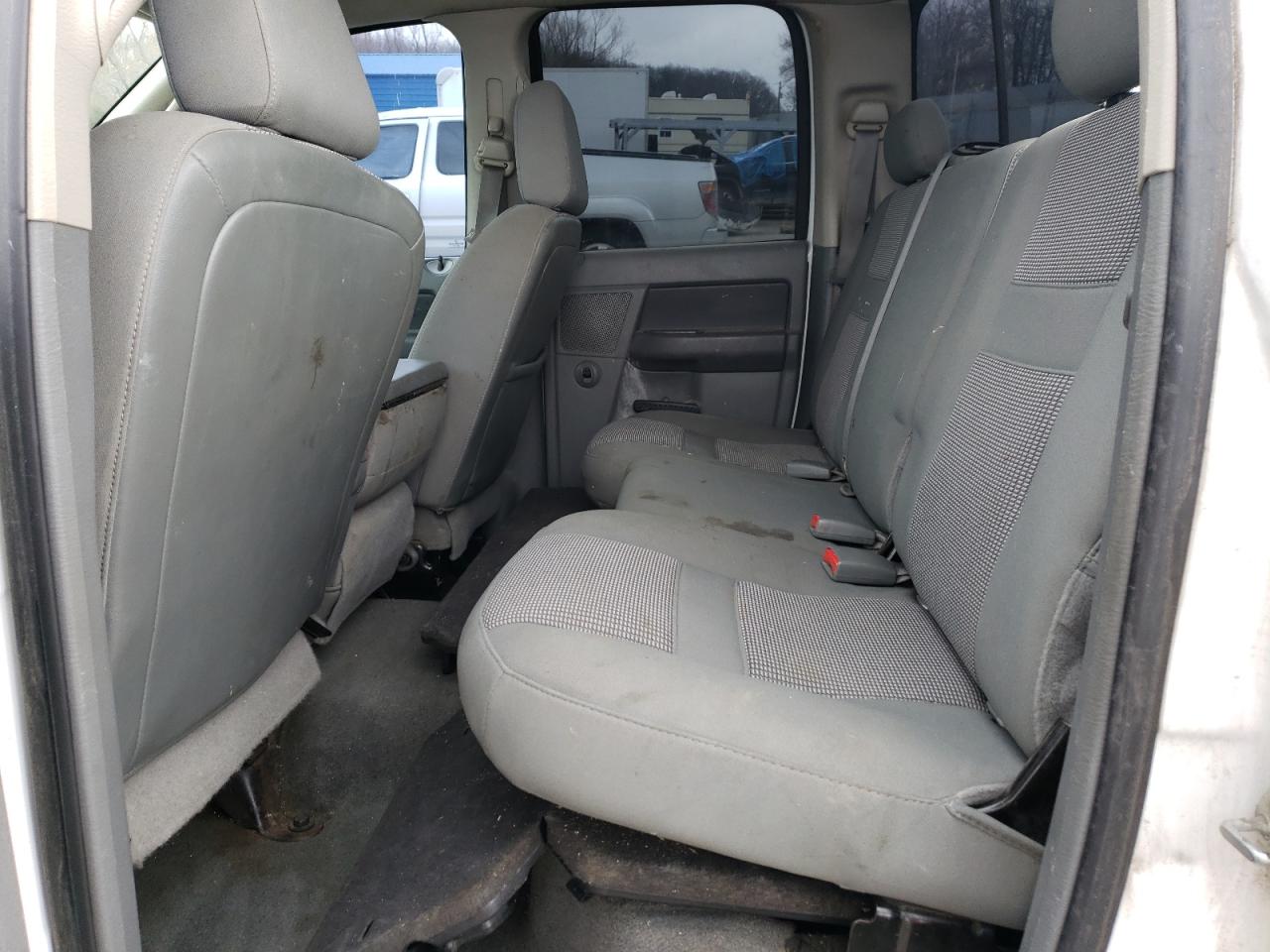 2008 Dodge RAM - Image 11
